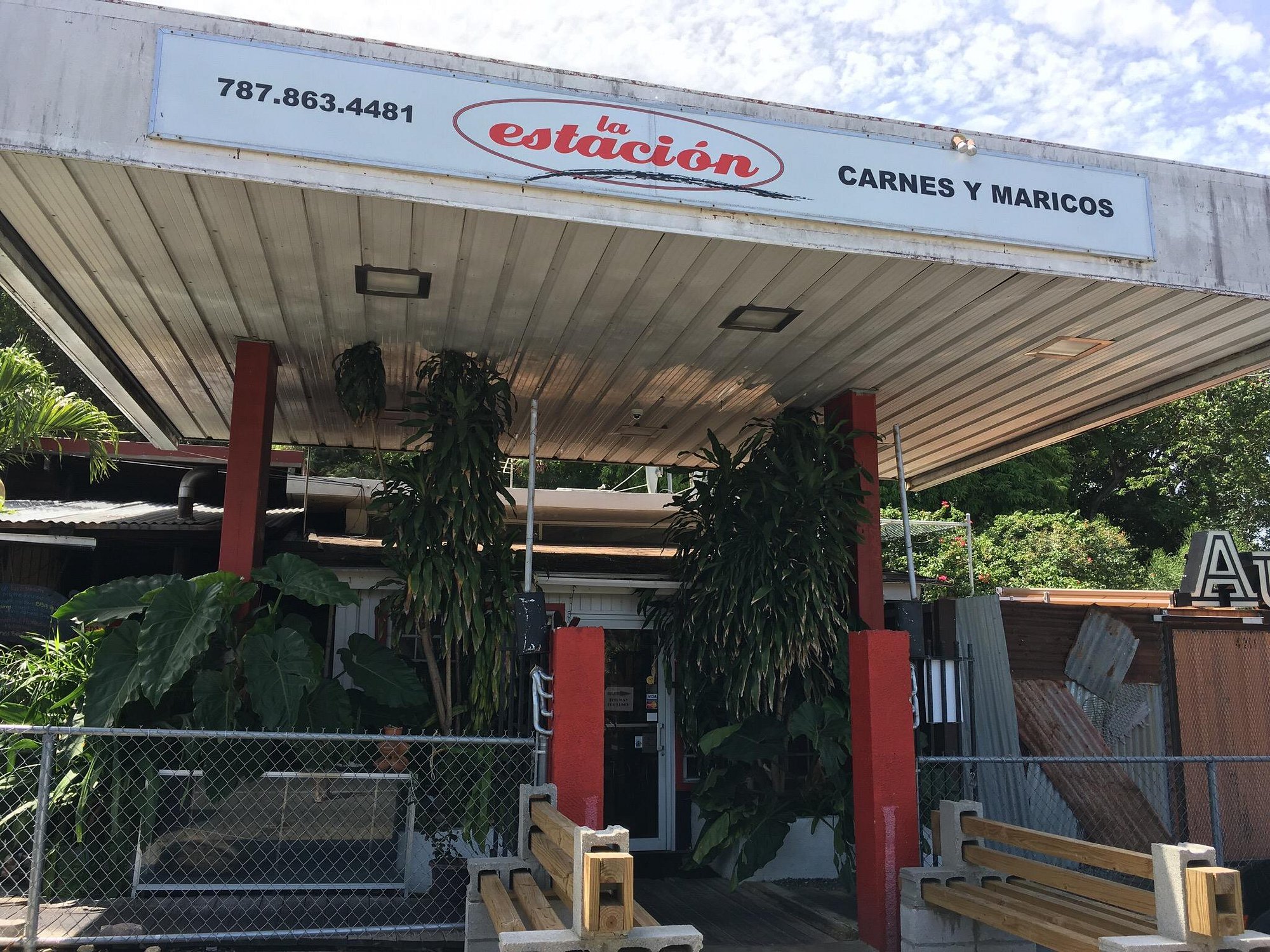 La Estacion Fajardo Puerto Rico Exterior